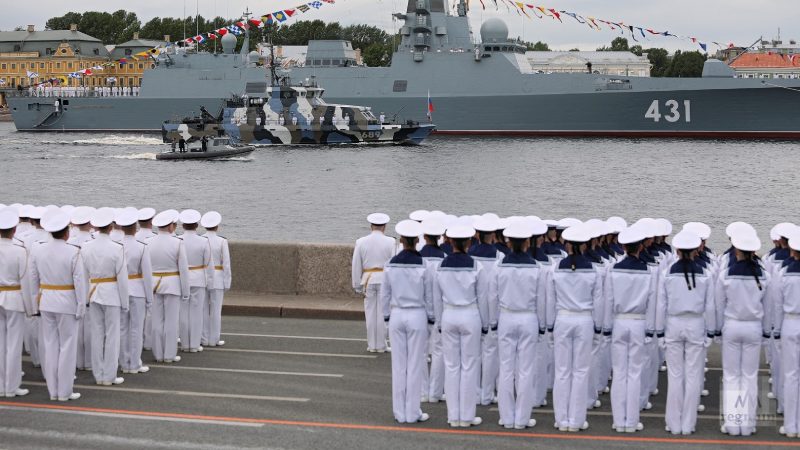 Парад ВМФ в Петербурге 2021